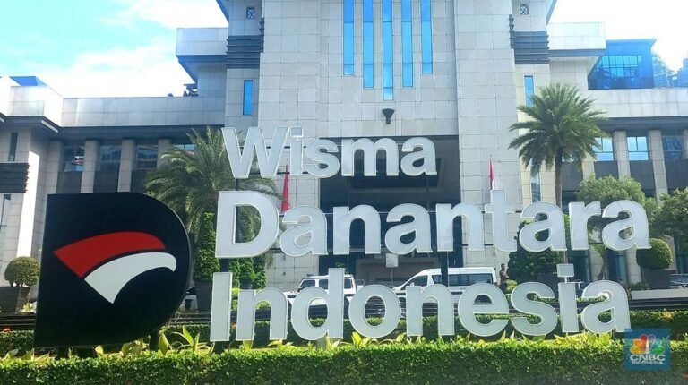 danantara-indonesia-cnbc-indonesiamuhammad-sabki-1751266369807_169